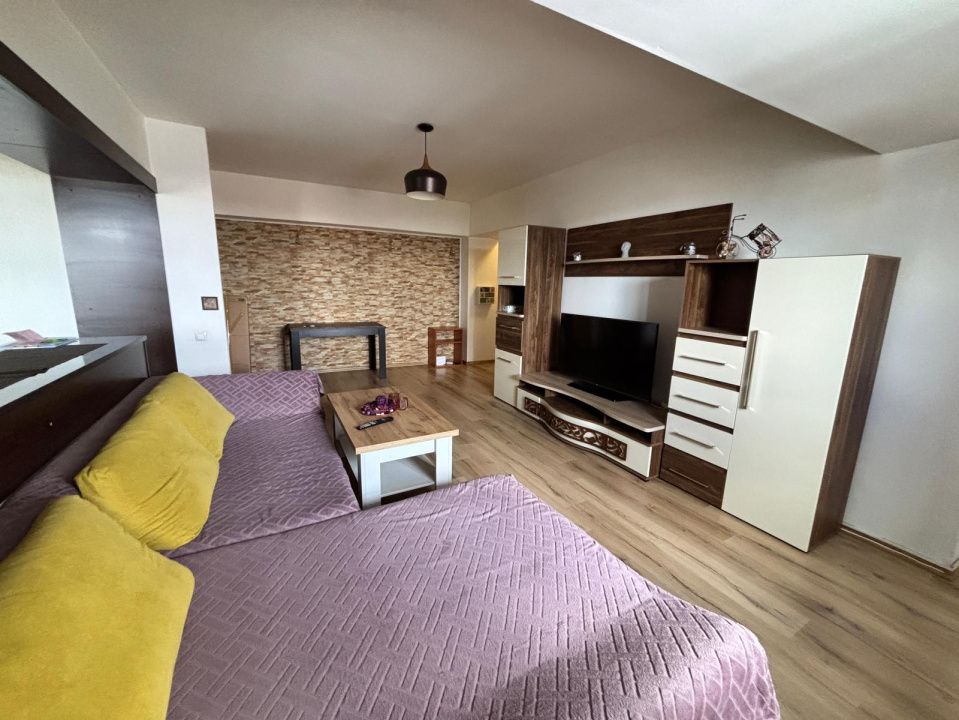 Apartament 2 camere, 75.90 mp, cartierul Craiovita Noua, zona Racheta – fotografia 2 din 11