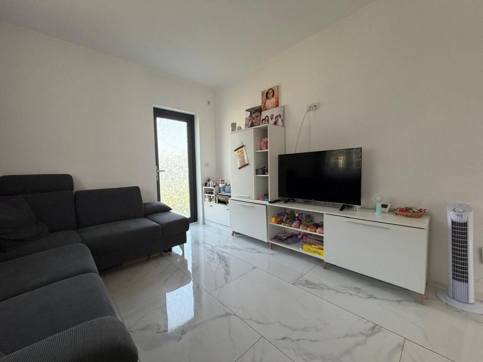 Comision 0 Cumparator | Duplex | Toate utilitatile | Asfalt | Mobilat si utilat – fotografia 3 din 18