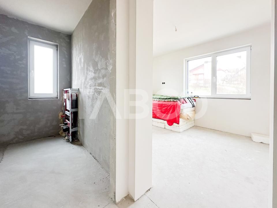 Casa cuplata de vanzare semifinisat in Dambul Rotund cu garaj – fotografia 11 din 14
