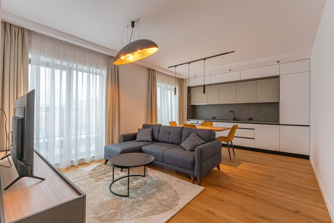 Apartament 3 camere cu vedere panoramică spre centrul vechi Brașov – fotografia 1 din 12