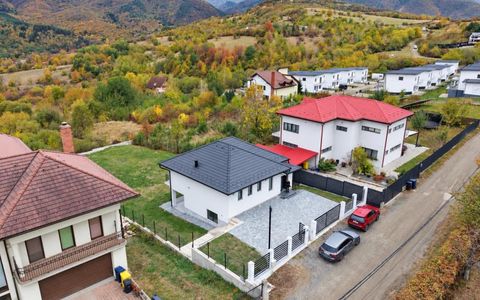 Casa individuala cu priveliste spre munte