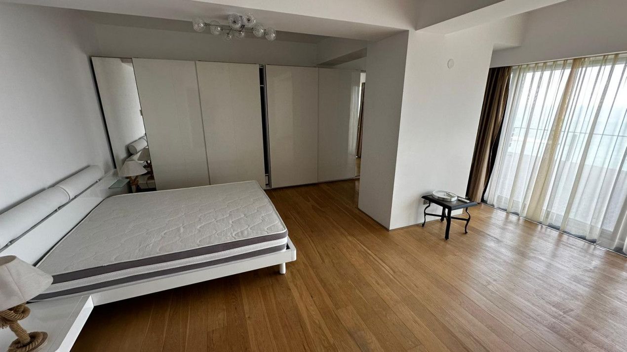 Apartament de vanzare Constanta zona Faleza Nord vedere frontala la Marea Neagra – fotografia 14 din 23