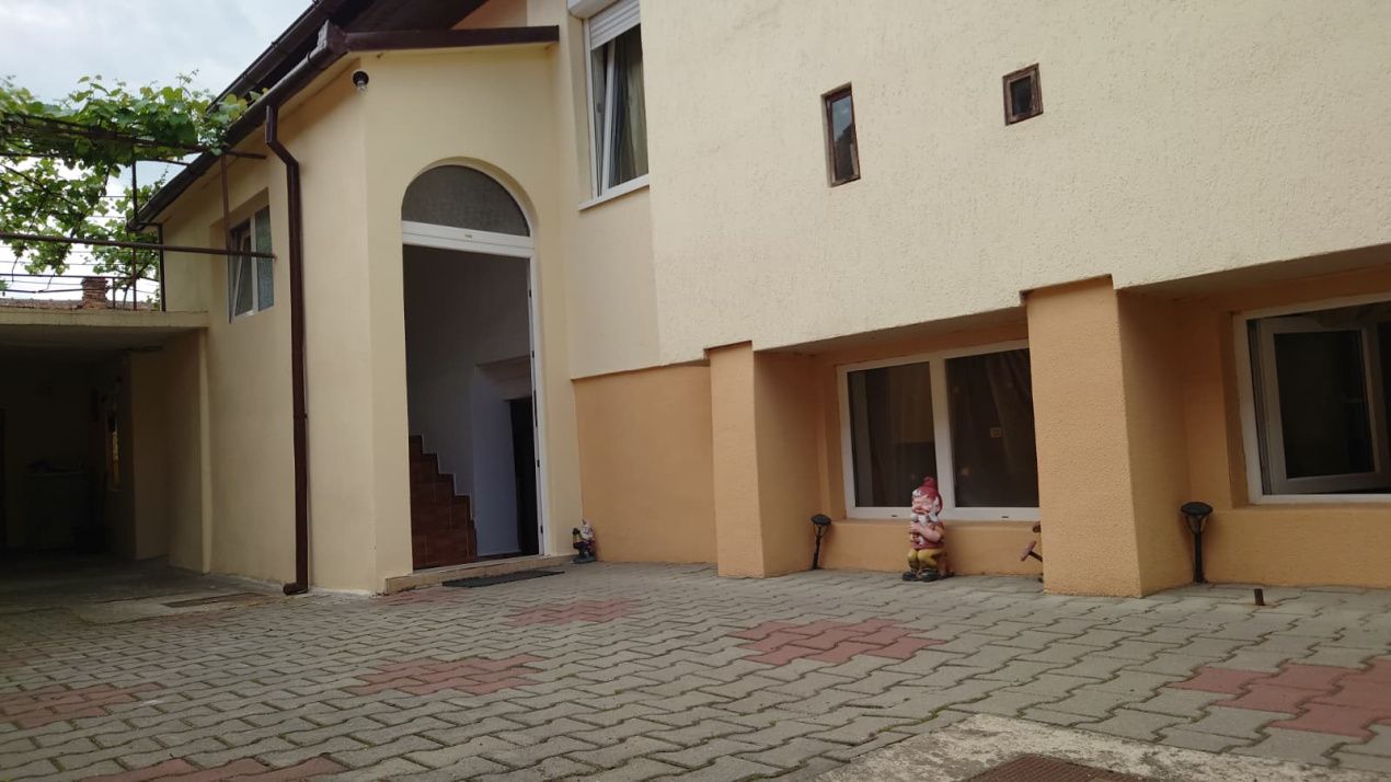 Casă individuală cu demisol + parter • 130 mp utili • Curte 237 mp • Garaj. – fotografia 6 din 25