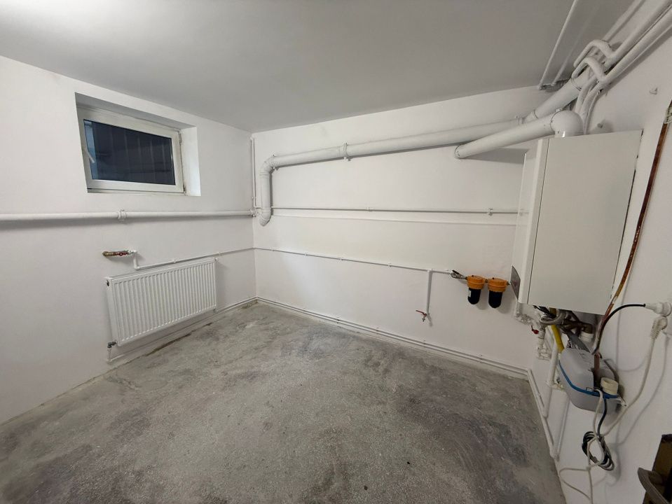 Casa de Vanzare | 5 Camere | Podul Grant | Spatiu Birouri | Parcare – fotografia 9 din 15