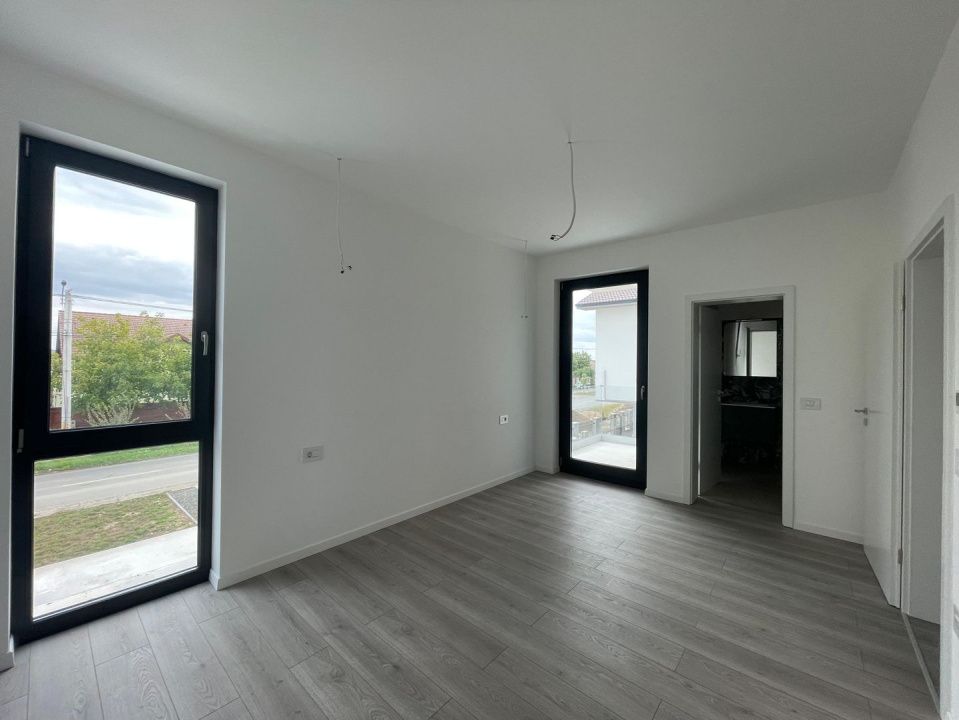 Duplex 4 camere central - Mosnita Veche – fotografia 7 din 17