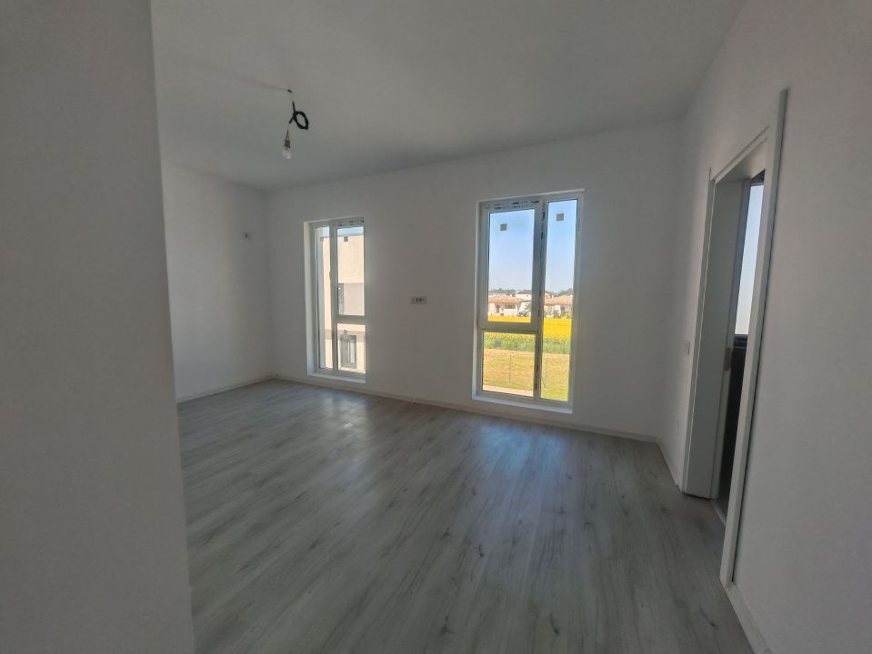Vilă single Tunari - 4 Camere,  300mp Teren – fotografia 12 din 17