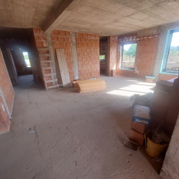 Casa noua cu 4 camere situata in zona Alba Miceti la asfalt cu toate utilitatile – fotografia 9 din 12