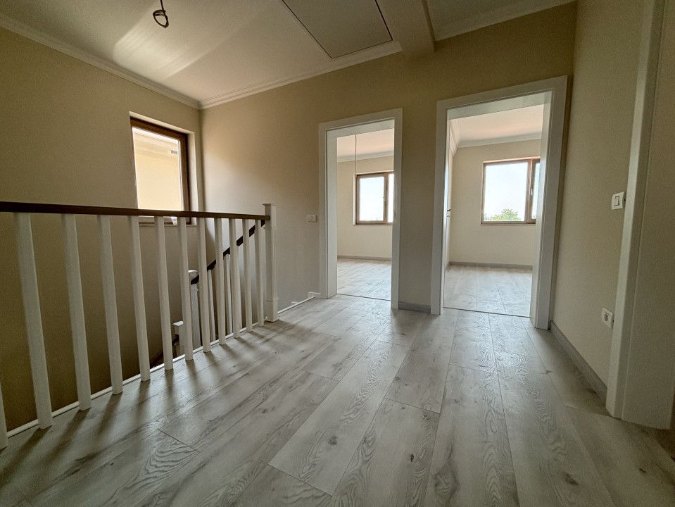 Casa 5 camere, 142mp, 300mp teren, despartita prin GARAJ in Giroc – fotografia 6 din 16