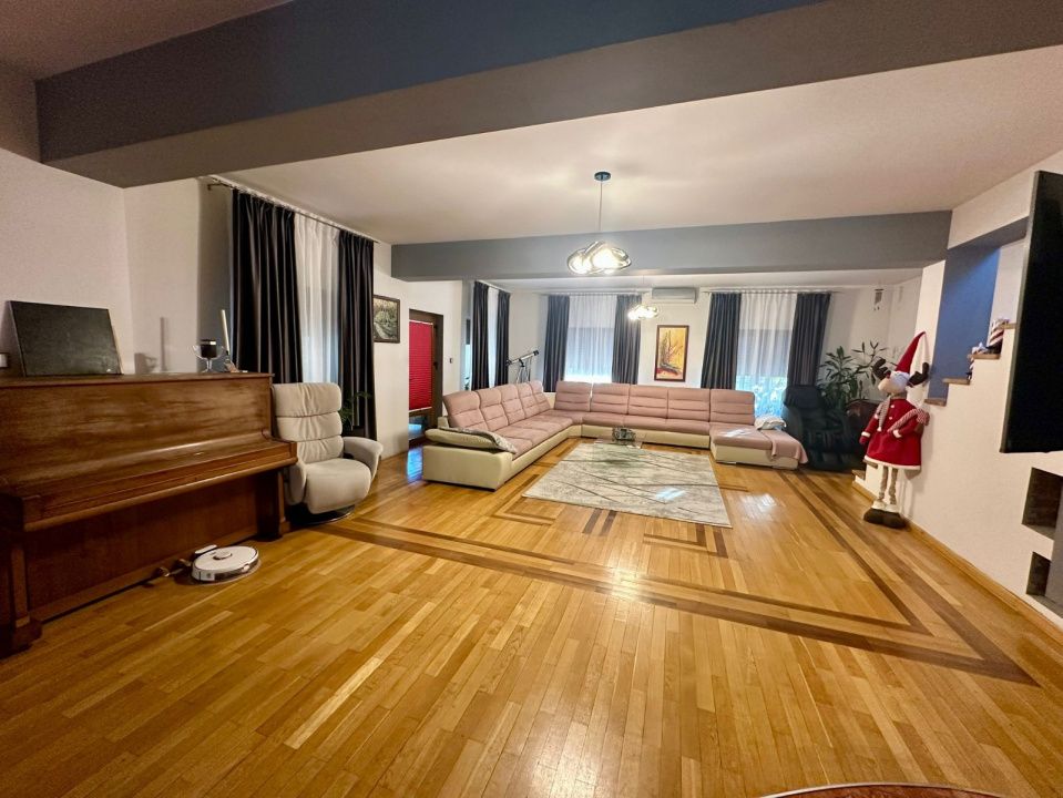 Casa individuala lux, 251 mp utili, 600 mp teren - Dumbrăvița – fotografia 2 din 17