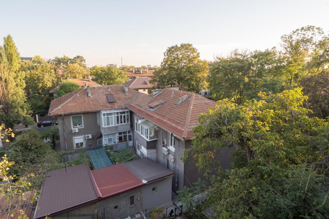 Eroii Revolutiei metrou, parc, gata de mutat, centrală proprie – fotografia 32 din 36