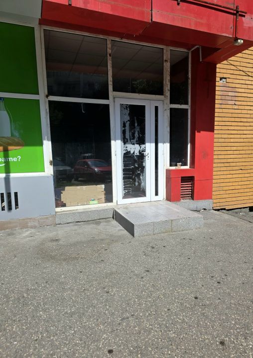 Spațiu comercial situat pe Str. Cismelei – 105 mp utili, vad pietonal excelent – fotografia 2 din 7