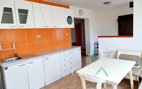 Casa individuală de închiriat | 3 camere | Curte | Terasă | Garaj | Gazon | Jucu