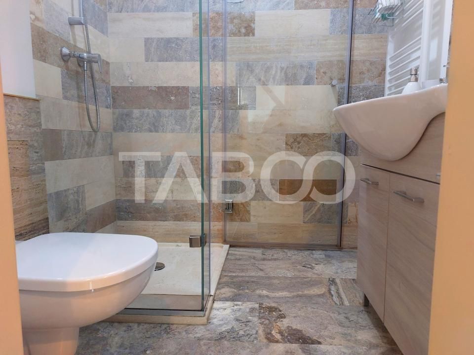 Casa 380 mp cu 6 apartamente individuale mobilate utilate Cisnadie – fotografia 32 din 36