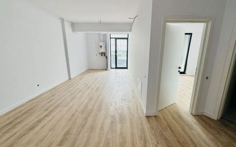 Apartament de vanzare 2 camere 46mp zona Floresti, West Peak