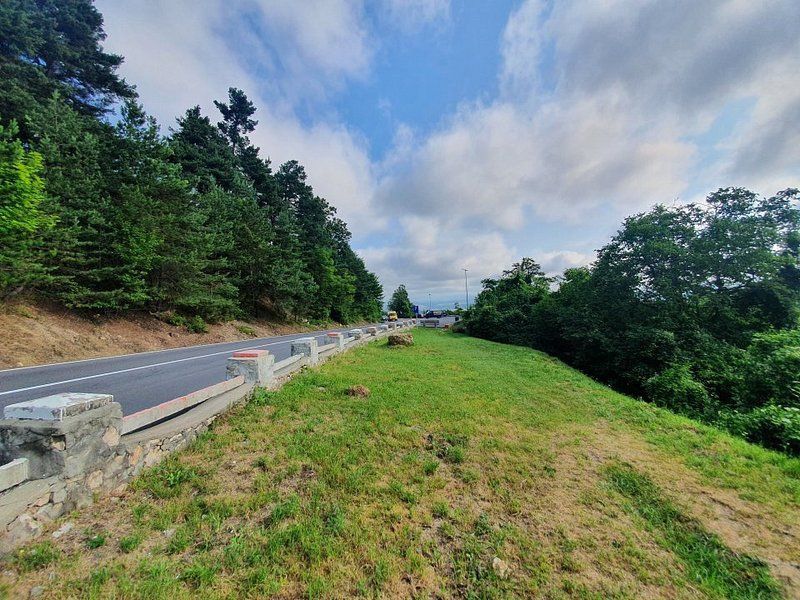 Teren cu priveliste superba si deschidere la drumul de Poiana Brasov – fotografia 5 din 16