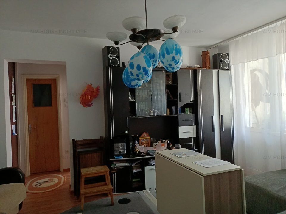 Secuilor-P-ta Sudului-Ap. 2 Camere etaj 3/4-mobilat/utilat – fotografia 1 din 8