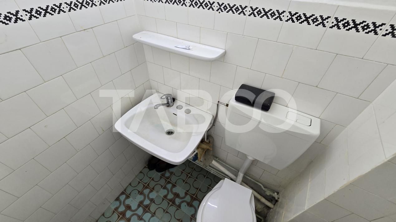 De vanzare - Apartament 83mp 4 camere decomandate etaj 1Vasile Aaron – fotografia 10 din 11