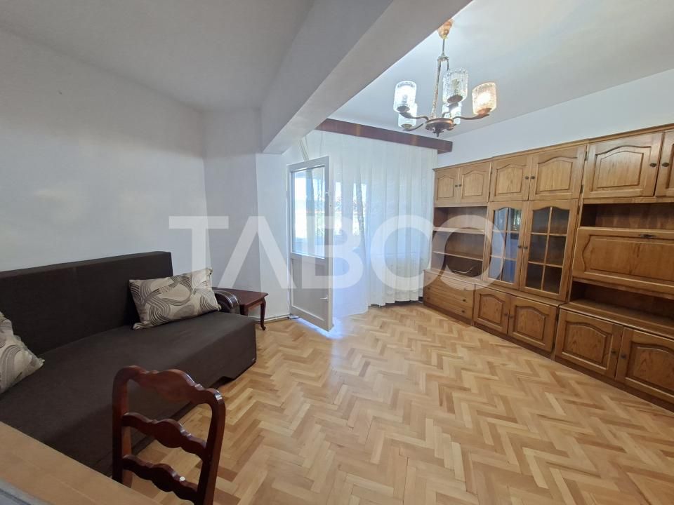 Apartament de inchiriat 2 camere zona Strand etaj 3 bucatarie separata – fotografia 5 din 18