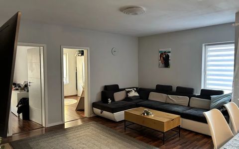 Apartament 3 camere de vanzare,zona Florilor