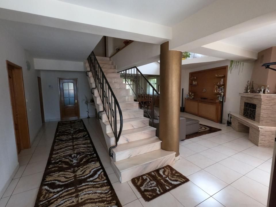 Vilă Exclusivistă cu Terasă și Curte Generoasă în Găvana, Pitești – fotografia 28 din 30