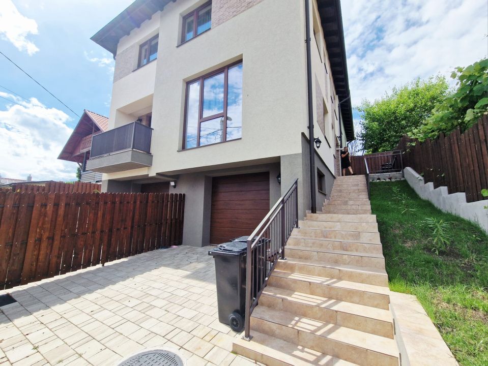 Duplex la prima inchiriere in Dambul Rotund – fotografia 1 din 21