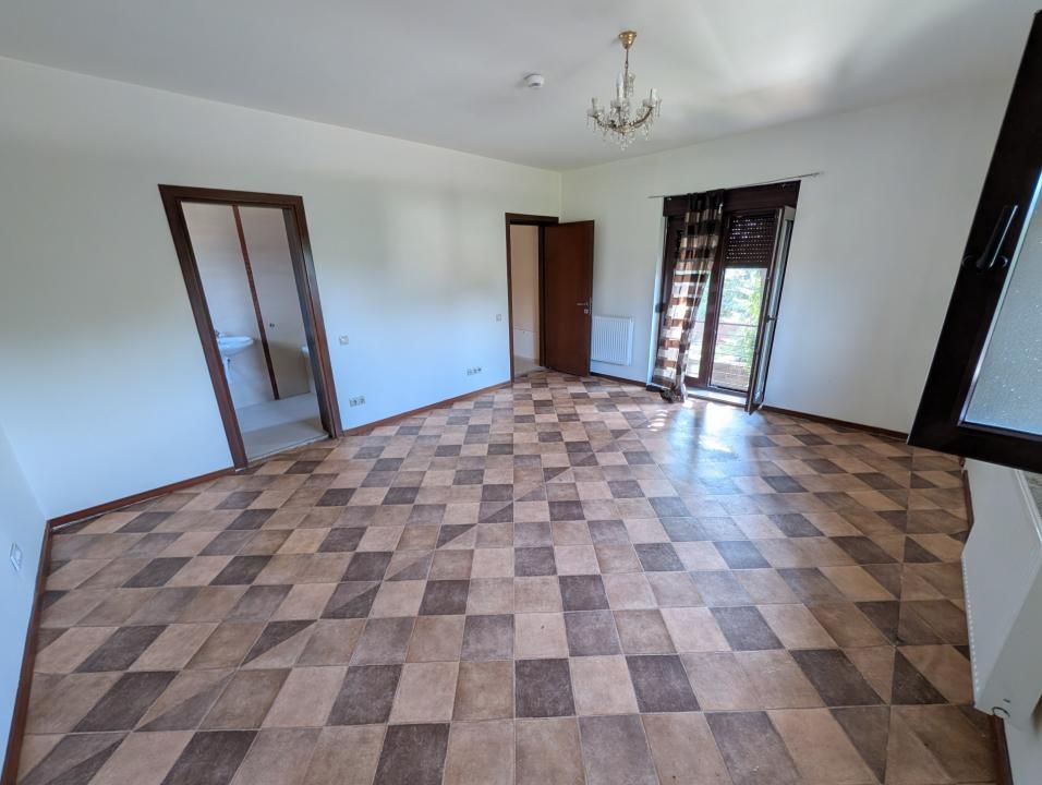 Casa 5 camere 220mp | 0 comision | Tunari central | 200mp teren – fotografia 38 din 47