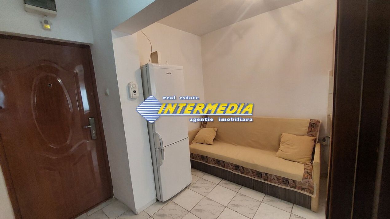 GARSONIERA mare 31 mp CETATE Bulevard mobilata utilata – fotografia 3 din 7