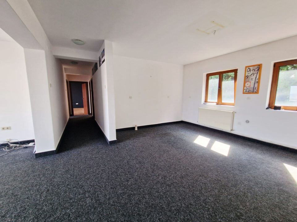 Apartament spatios si cu loc de parcare in Andrei Muresanu – fotografia 6 din 10
