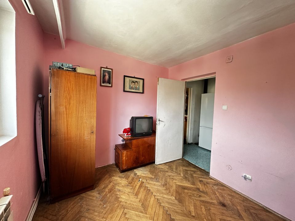 Apartament 3 Camere Vanzare CETATE Flanco Etaj 1, Nefinisat, Centrala Termopane – fotografia 8 din 16
