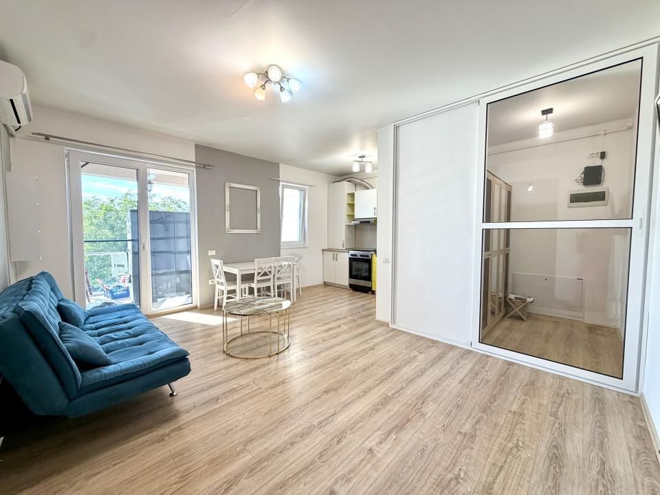 Apartament spatios, 2 camere, 46.4 mp, etaj 1  - zona Cora – fotografia 1 din 10