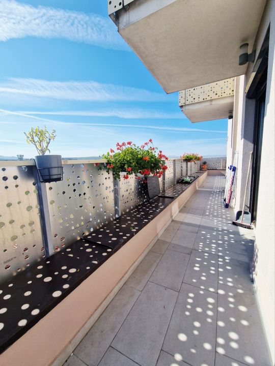 Apartament cu 4 camere in cartierul Europa – fotografia 9 din 18