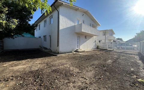 Oportunitate! Vila tip duplex P+1, 5 camere, Valu lui Taian!