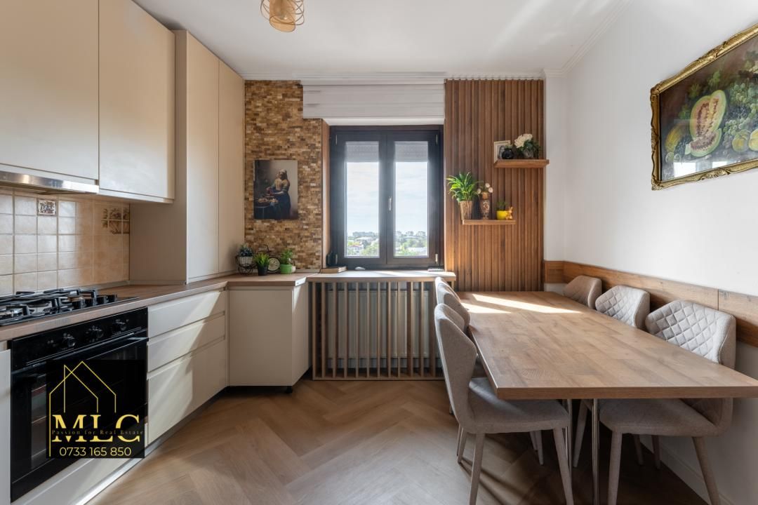 Apartament de vânzare cu 4 camere | cartier Damaroaia – fotografia 6 din 18