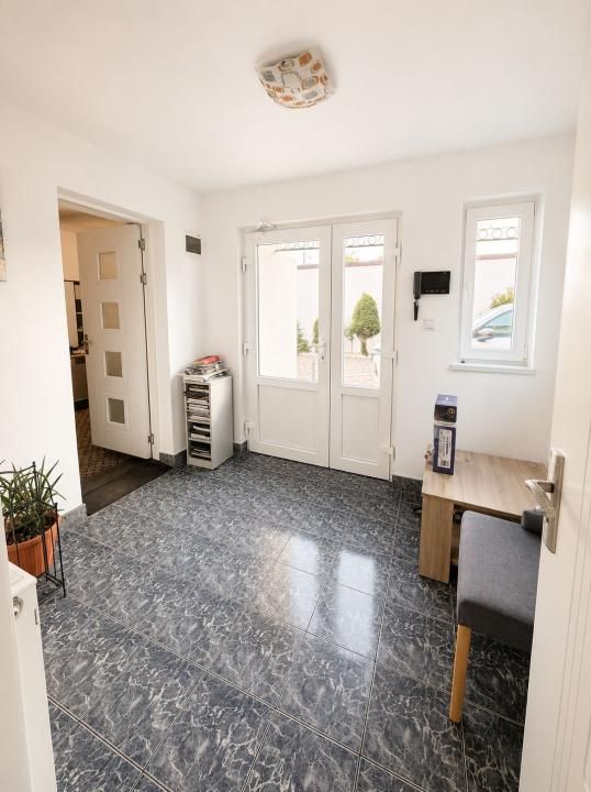 De vanzare proprietate mixta doua case și hala atelier în Oradea, Iosia – fotografia 17 din 22