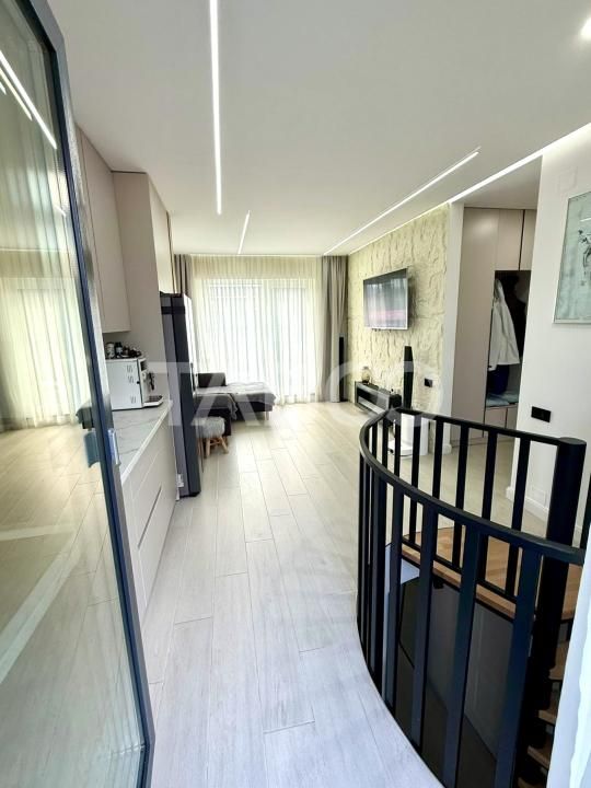 Penthouse de vanzare finisaje premium cu terasa generoasa Floresti – fotografia 8 din 11