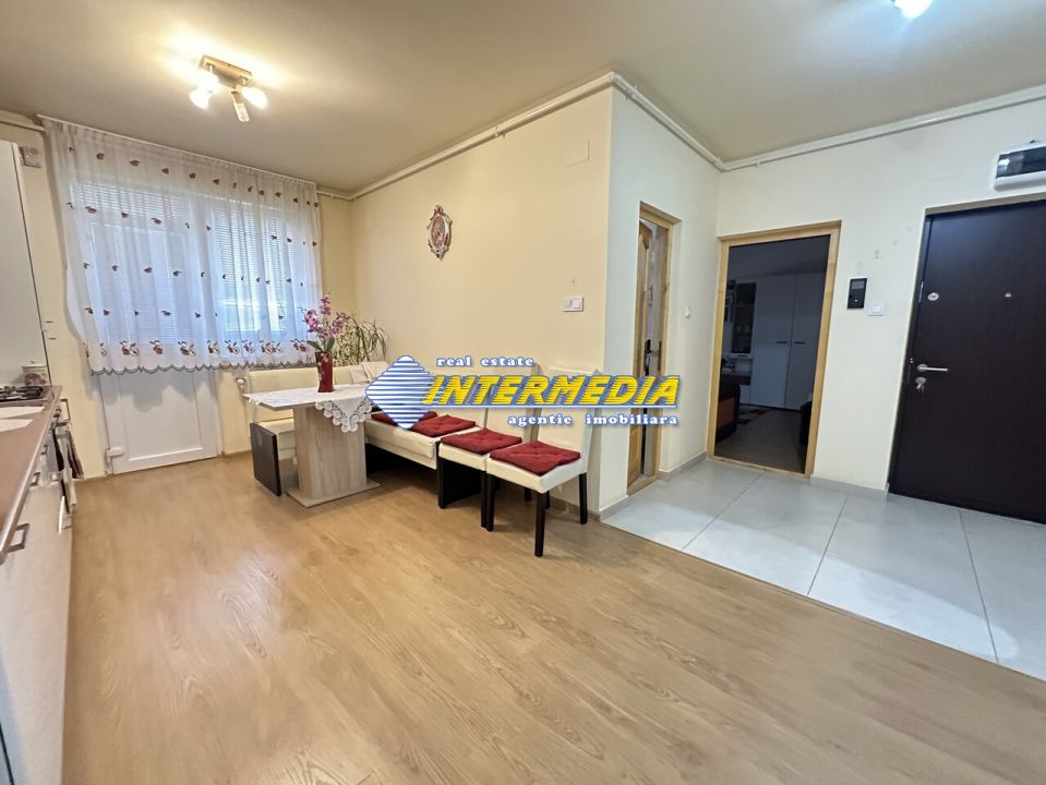 Apartament 2 camere Bloc Nou CENTRU Balcon Mansarda Boxa 12 mp Parcare Mobilat – fotografia 7 din 19