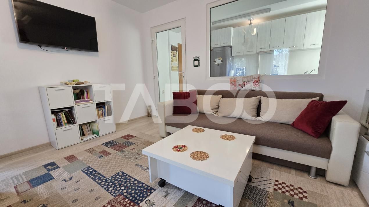 Apartament cu 3 camere etajul 1 de vanzare zona Pictor Brana Selimbar – fotografia 2 din 14