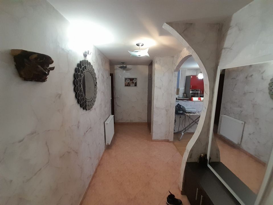 Apartament 3 camere DECOMANDAT, zona SENS – fotografia 8 din 15
