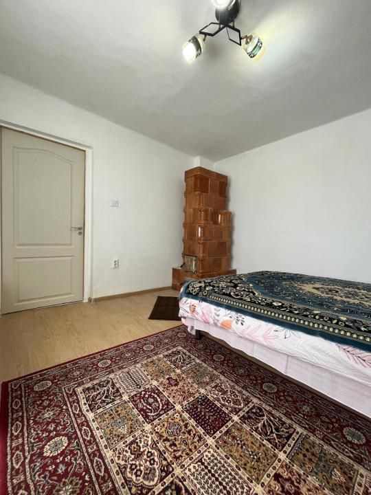 Casa parter + anexa si 2 bai cu 880 mp teren in Brosteni Dambovita – fotografia 5 din 20