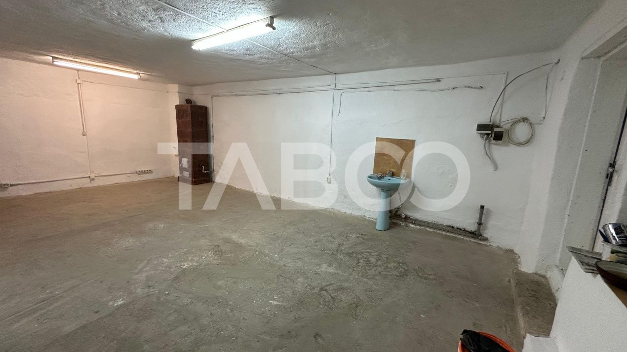 Spatiu comercial de inchiriat doua incaperi de 110 mpu zona Turnisor – fotografia 2 din 5