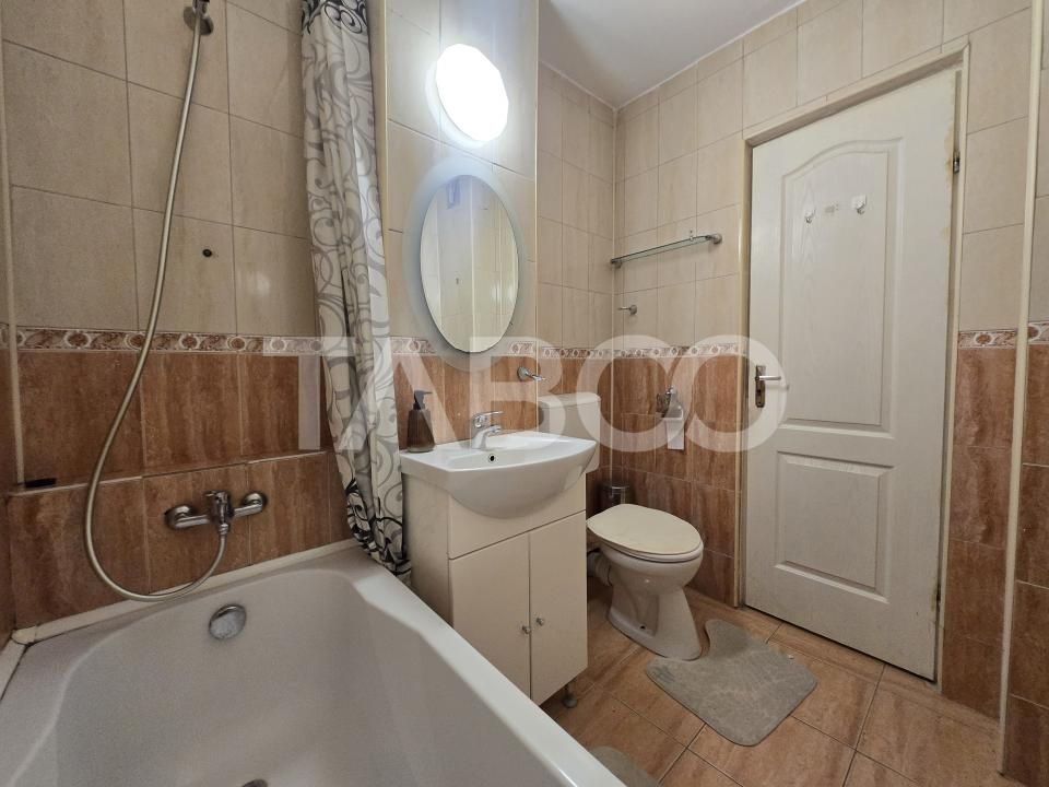 Apartament de inchiriat 2 dormitoare decomandat Vasile Aaron Sibiu – fotografia 8 din 17