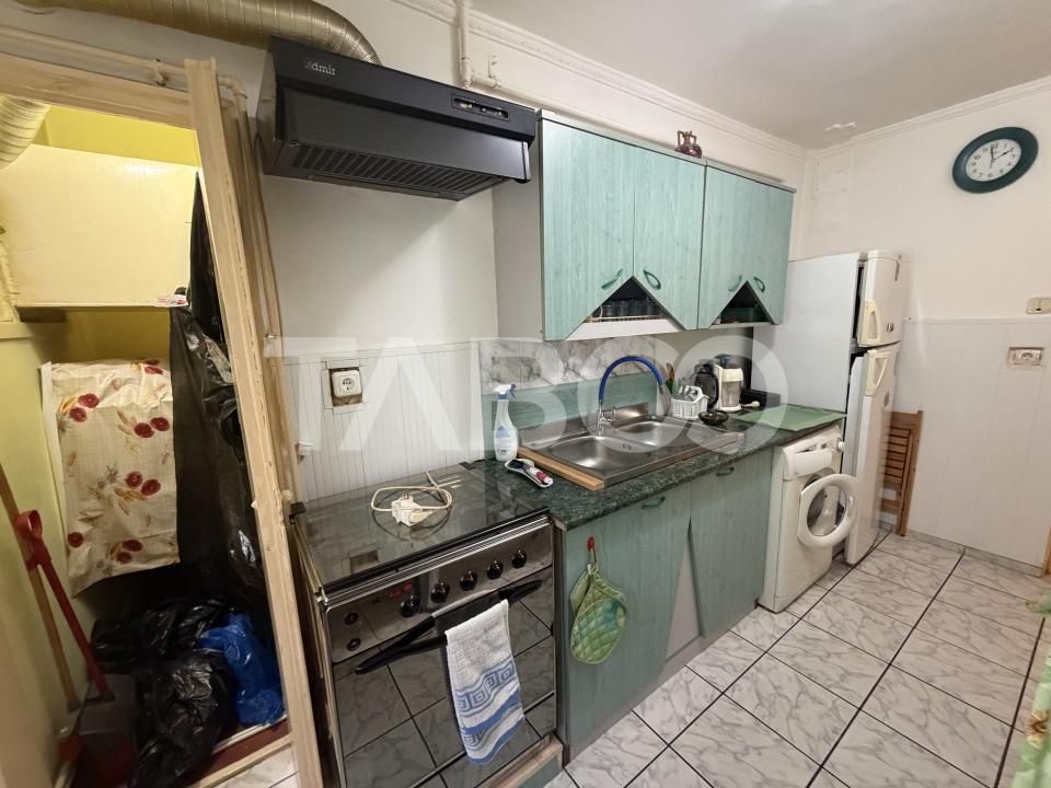 Apartament decomandat 2 camere parter boxa la subsol zona 1 Decembrie – fotografia 6 din 8
