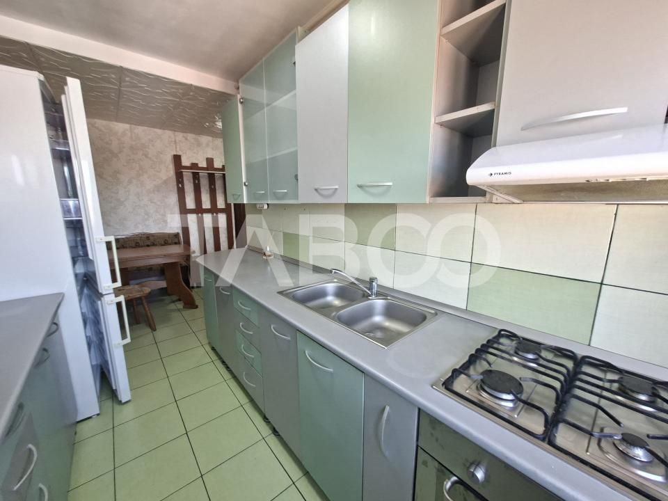 Apartament de vanzare cu 2 camere balcon  pivnita Vasile Aaron – fotografia 2 din 17