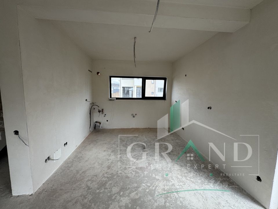 OPORTUNITATE! Casă individuală | 4 camere | 3 băi | Garaj | Teren 450 mp| Dezmir – fotografia 16 din 22