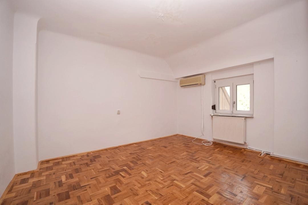 Dorobanți - Capitale | Detached Villa | Private Courtyard – fotografia 4 din 24