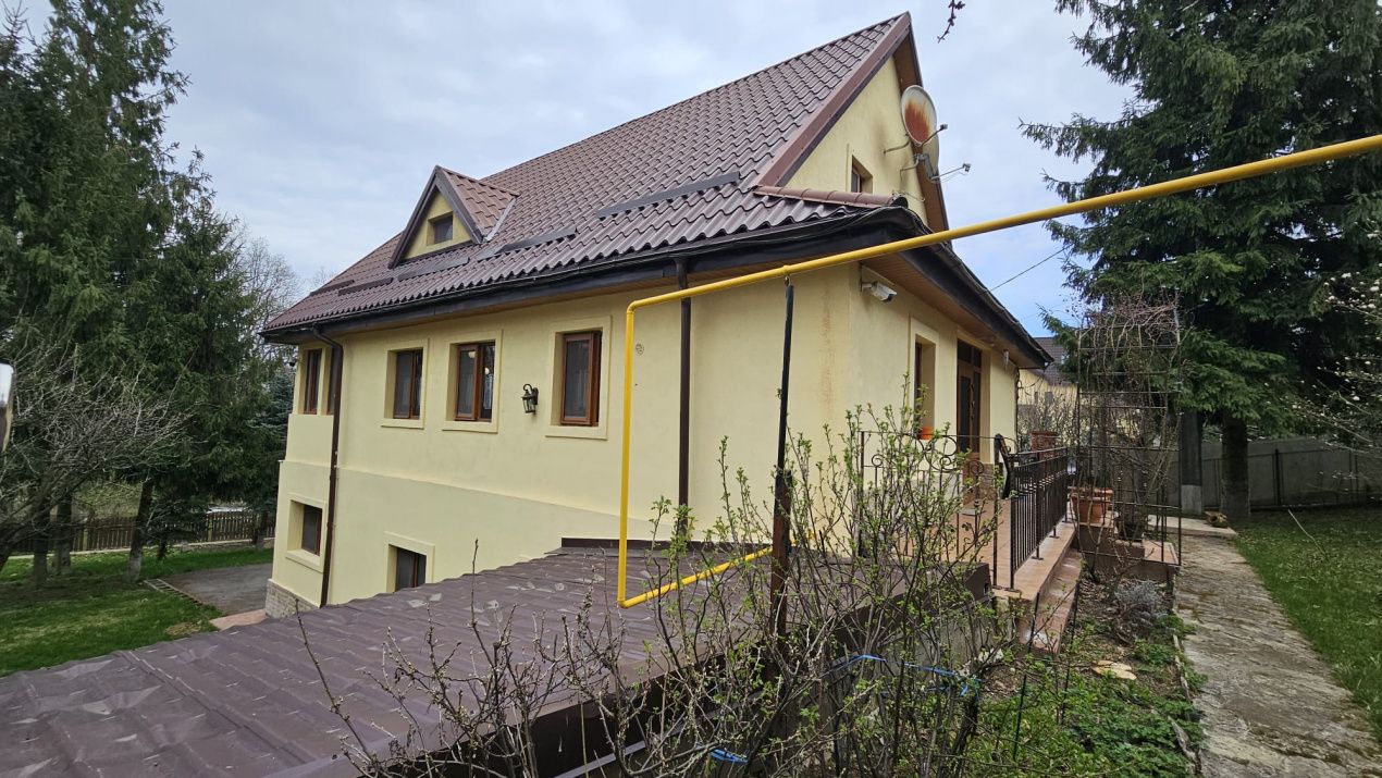 Casa de vanzare in padure | Bucium | Cartier select, restrans – fotografia 3 din 24