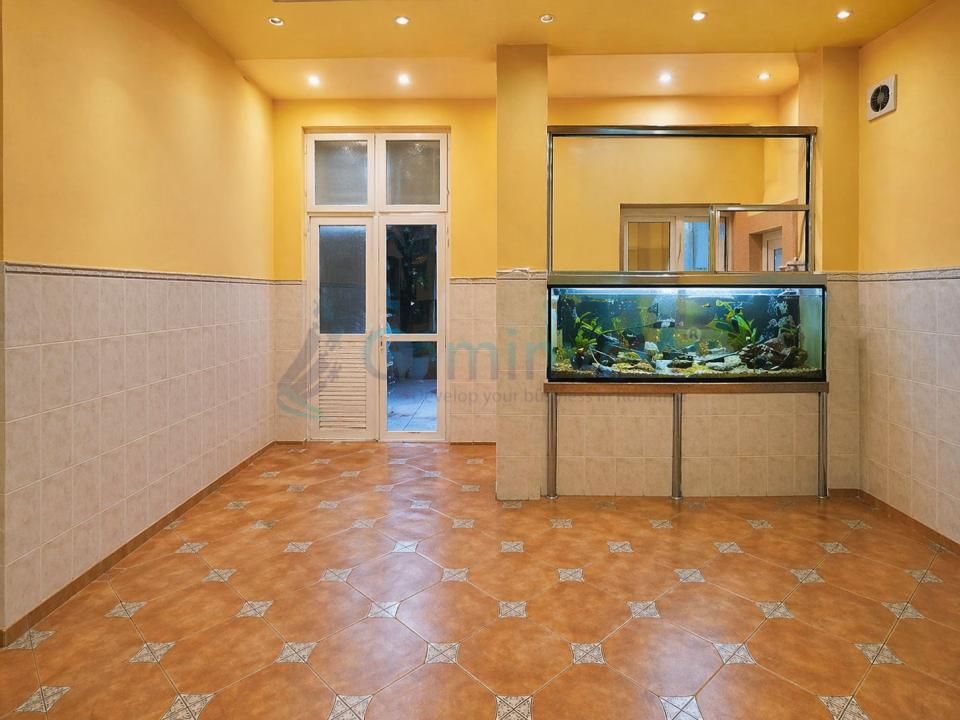 Apartament cu 3 camere de vanzare in Oradea, zona centrala – fotografia 1 din 6