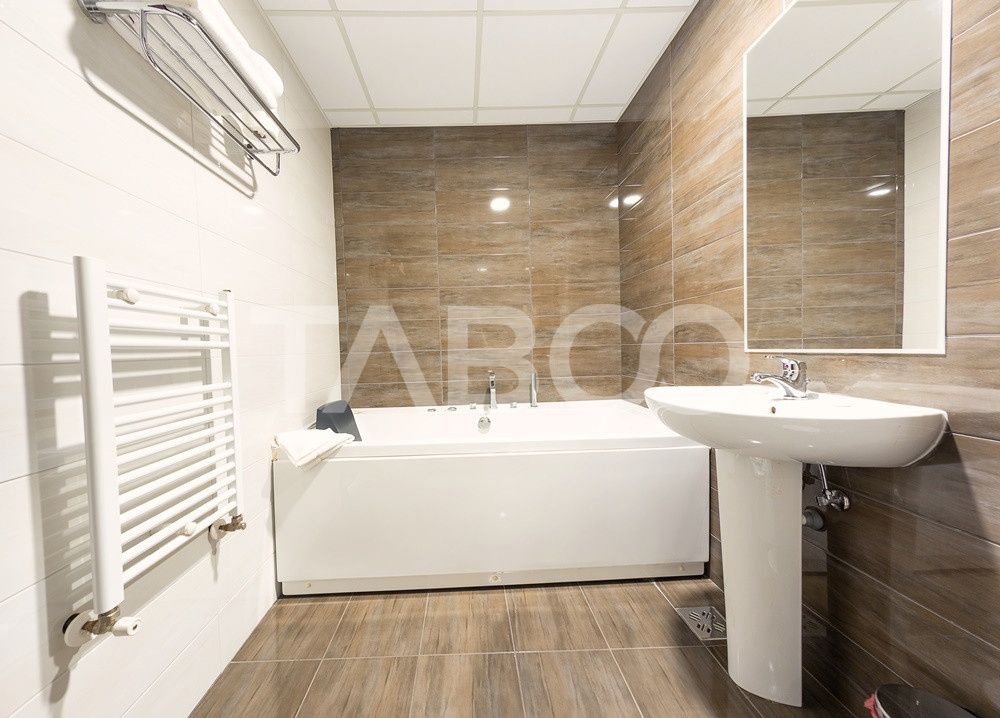 Hotel de 3* si 4* cu 64 de camere in Alba Iulia ultracentral – fotografia 30 din 37