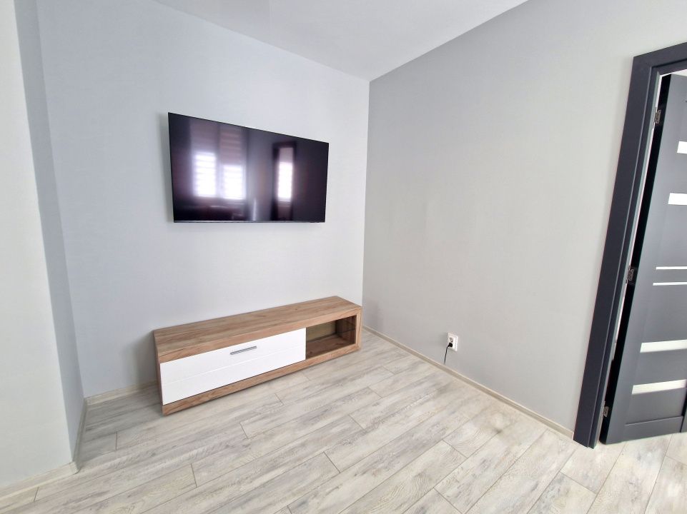 Horea, apartament 2 camere cu terasa – fotografia 2 din 13