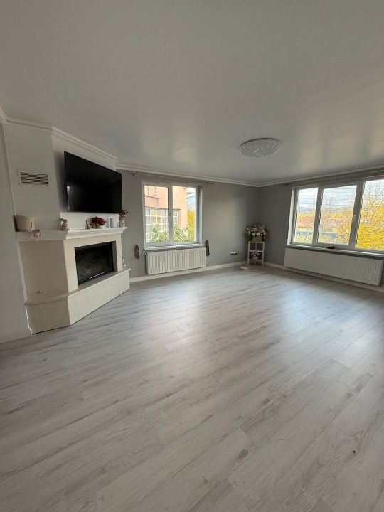 CASA ELEGANTA CU TEREN 1500MP,ZONA PETROM – fotografia 9 din 22